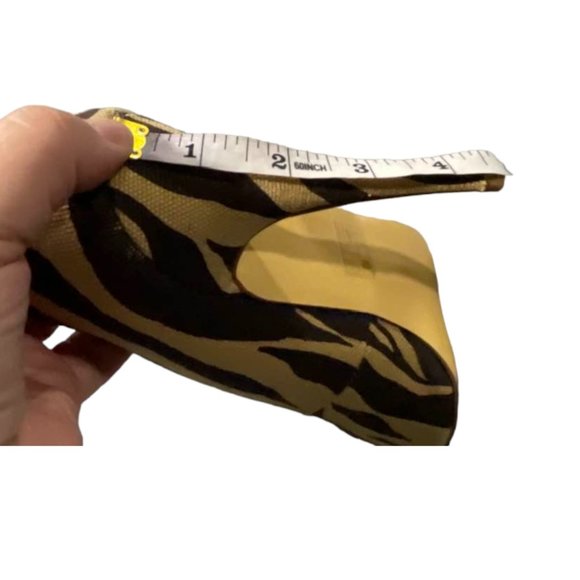 Boston Proper Zebra Print Fabric Upper Pumps Shoes - size 9.5 - Picture 3 of 16